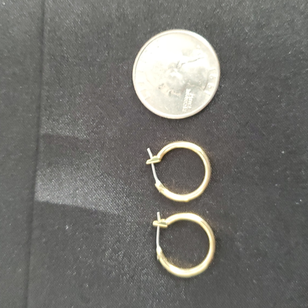 Small gold hoop earrings